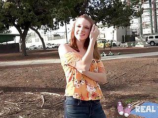 Amateurin beim POV Blowjob und Sex Amateurin beim POV Blowjob und Sex